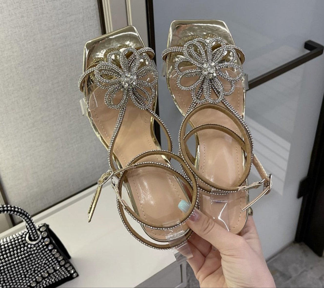 New Glitter Crystal Flowers Summer Women Sandals Gold Pink Rhinestone Ankle Strap Wedding Shoes High Heels Party Pumps